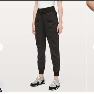 Lululemon Women’s Dance Studio Jogger 29"‎ Black Size 4